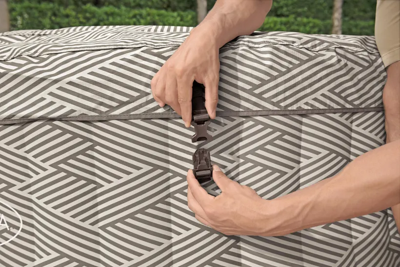 SPA GONFLABLE BESTWAY LAY-Z-SPA MADRID 10 SPA GONFLABLE BESTWAY LAY-Z-SPA MADRID – Image 8